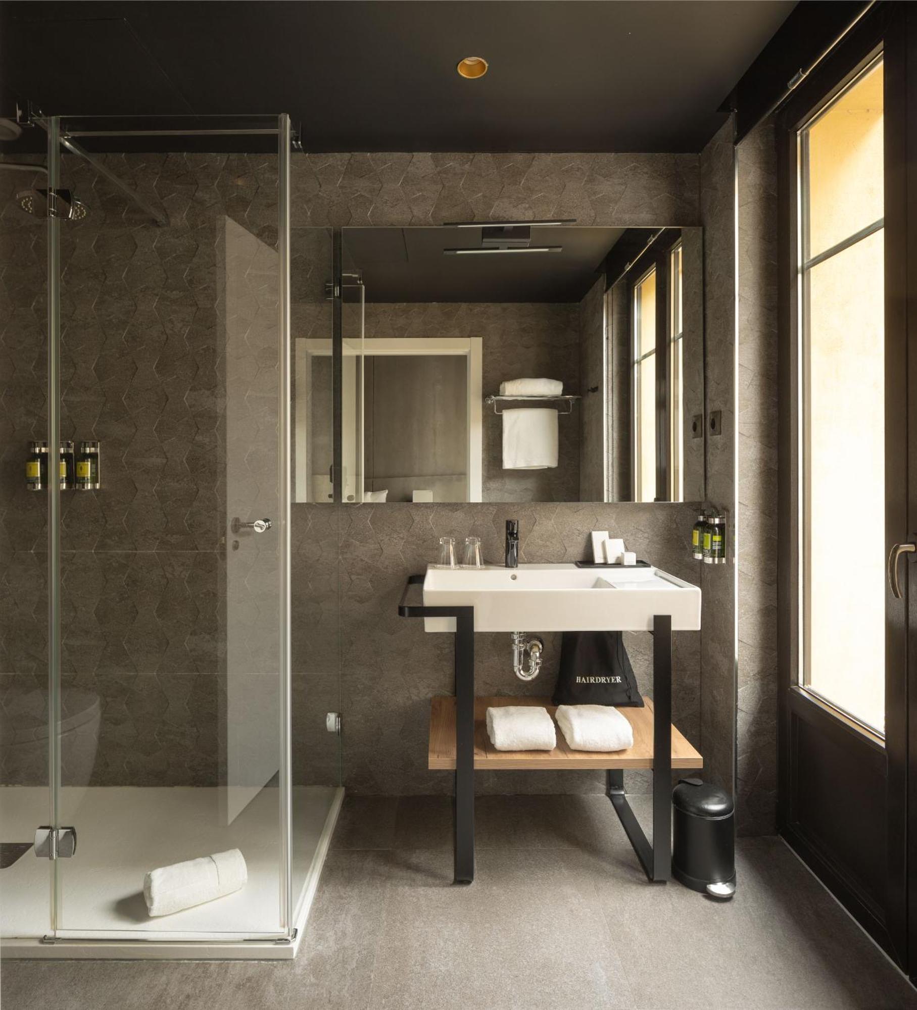 Hotel Tayko Bilbao Ngoại thất bức ảnh